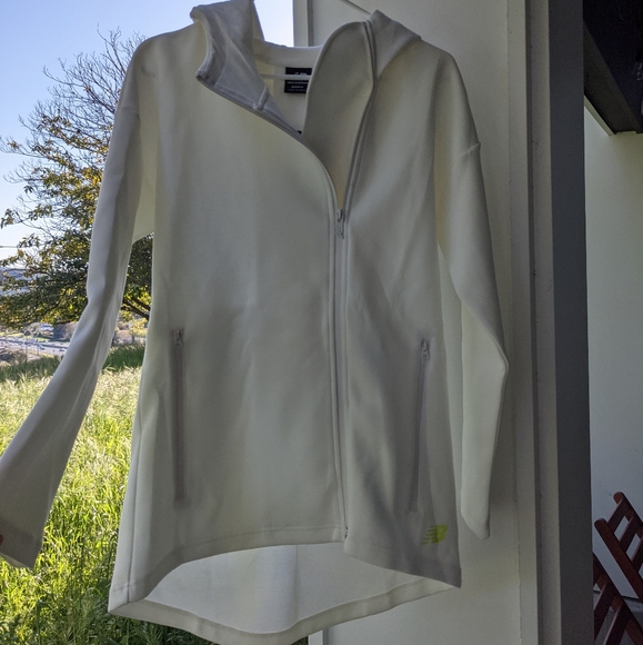 Cool NWT New Balance Athleisure Hooded Jacket - Picture 9 of 12